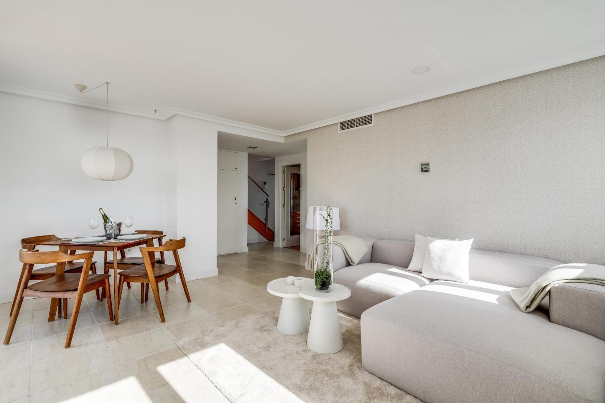 Prachtig Penthouse Met Jacuzzi Apartment Estepona Exterior photo
